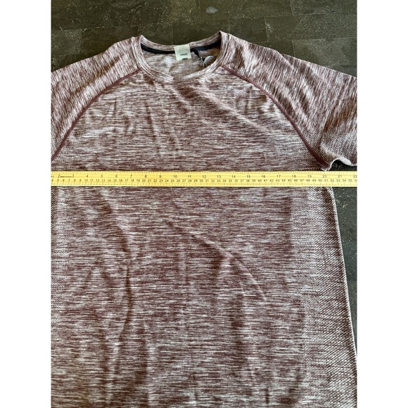 VRST Men's Size L Seamless Short Sleeve‎ Tee T-Shirt Rum Raison Four-Way Stretch - Picture 9 of 10